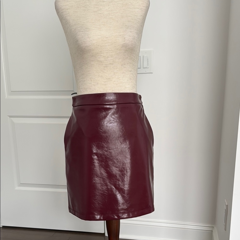 Elegant Burgundy Faux Leather Skirt